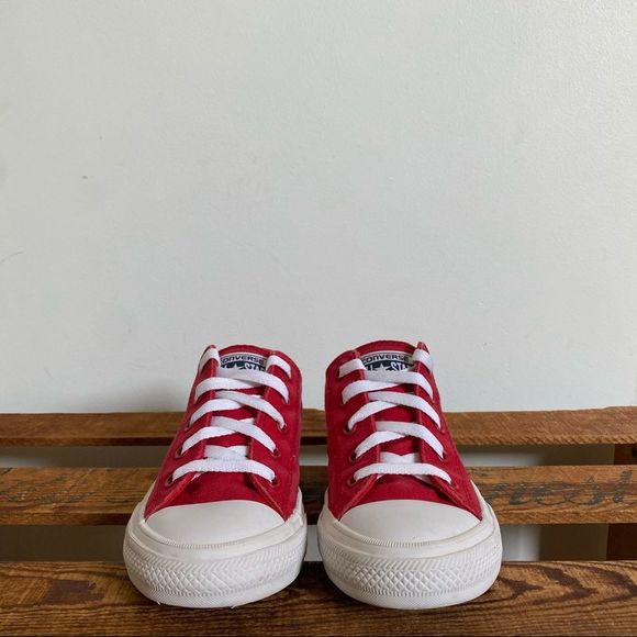 Converse Chuck Taylor All Star II Red Low Top Lace Up Sneaker Shoes Youth 1 - Picture 2 of 11